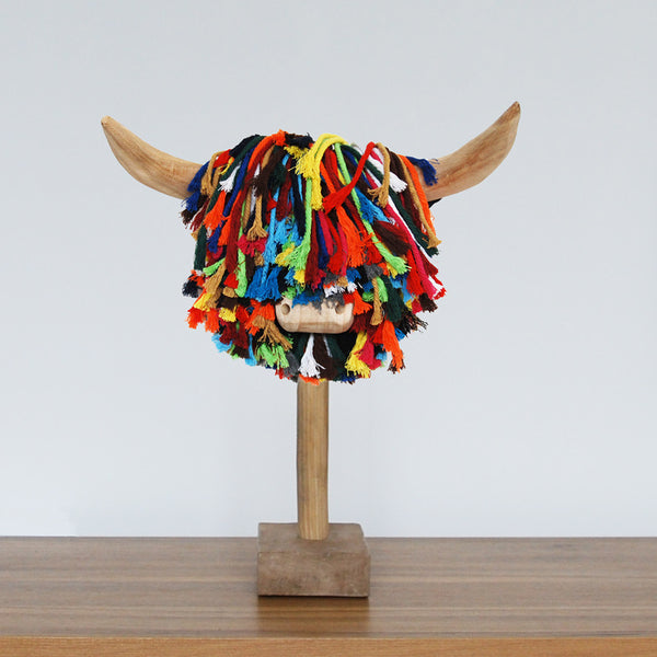 Elspeth Highland Cow Sculpture - DeWaldens Garden Centre