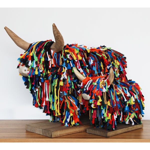 Morag Highland Cow Sculpture - DeWaldens Garden Centre