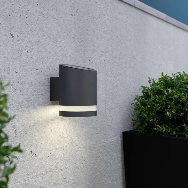 Truro Solar Wall Light - DeWaldens Garden Centre