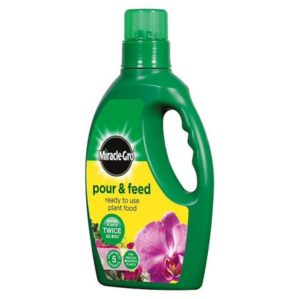 Miracle-Gro Pour & Feed 1L RTU - DeWaldens Garden Centre