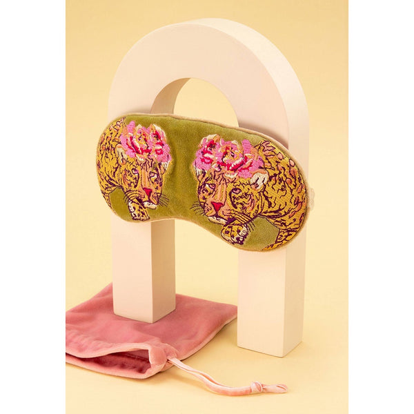 Powder Luxury Lavender Velvet Eye Mask - DeWaldens Garden Centre